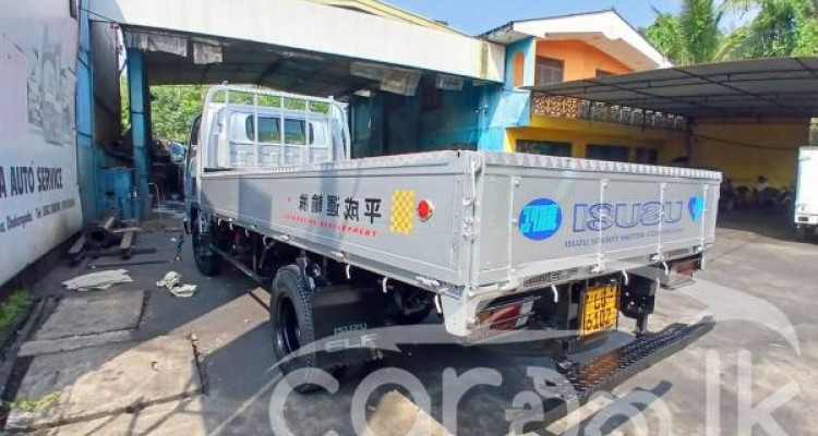 ISUZU ELF 2001