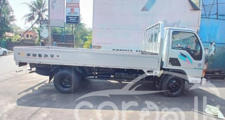 ISUZU ELF 2001