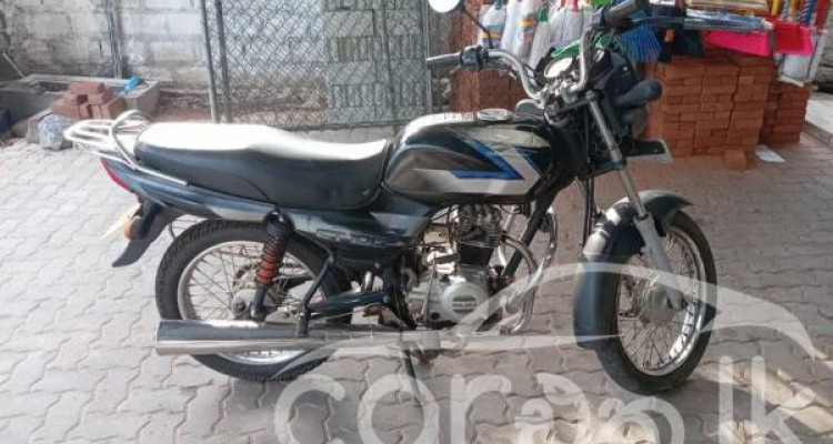 BAJAJ CT100 2013