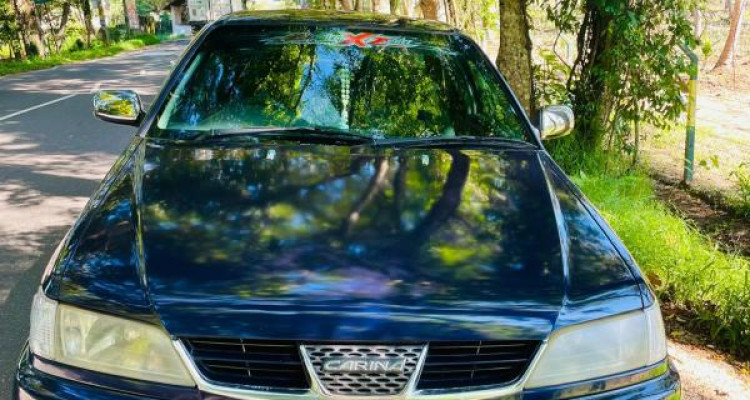 TOYOTA CARINA 1999