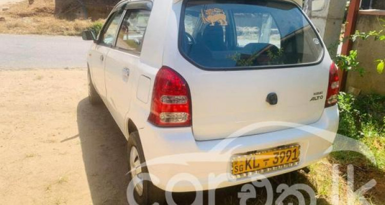 SUZUKI ALTO 2011