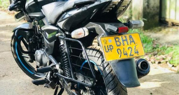 BAJAJ PULSAR 150 2018