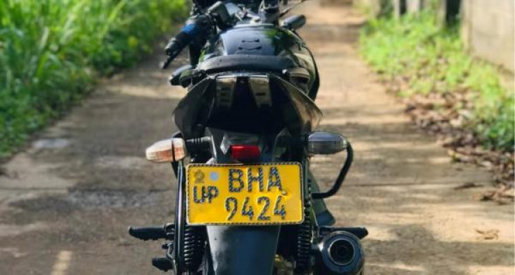 BAJAJ PULSAR 150 2018