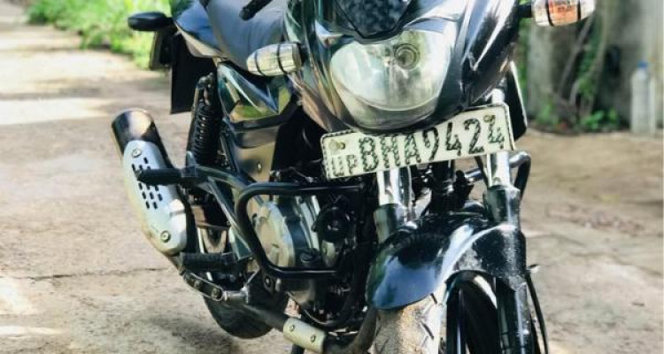 BAJAJ PULSAR 150 2018