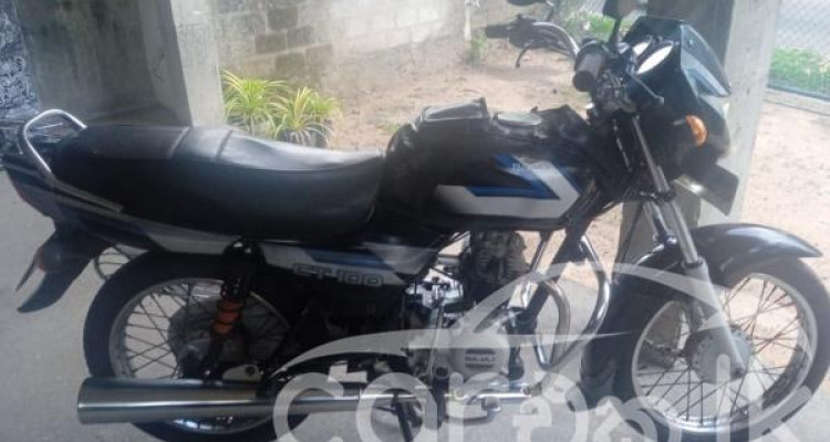 BAJAJ CT100 2012
