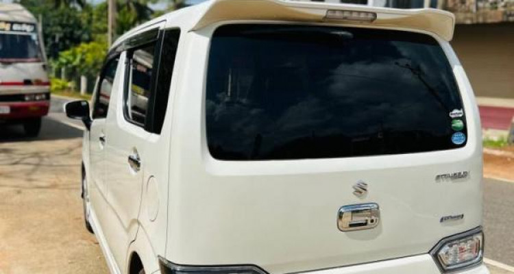 SUZUKI WAGON R STINGRAY 2018
