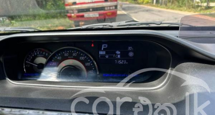 SUZUKI WAGON R STINGRAY 2018