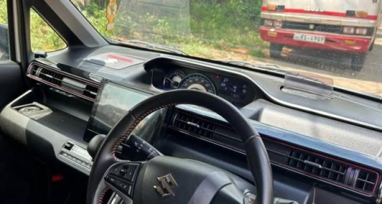 SUZUKI WAGON R STINGRAY 2018