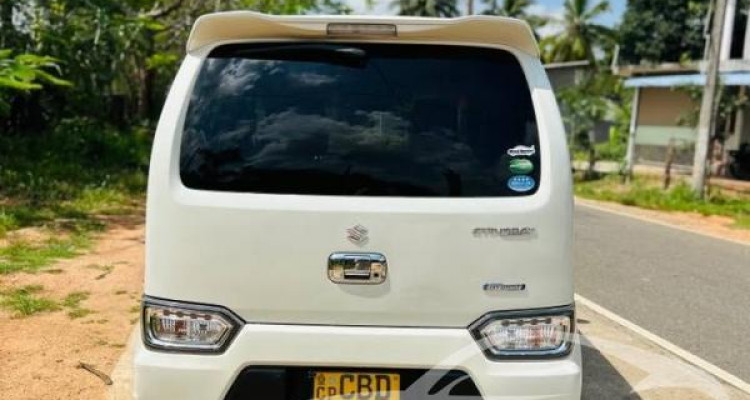 SUZUKI WAGON R STINGRAY 2018