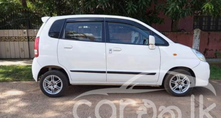 SUZUKI ESTILO 2010