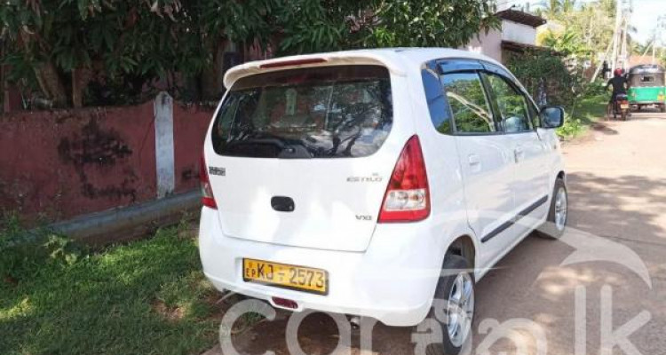 SUZUKI ESTILO 2010