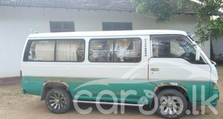 NISSAN CARAVAN 1993