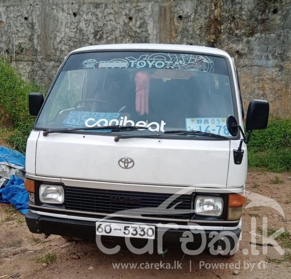 TOYOTA HIACE 1983