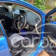 TOYOTA IST 2003