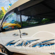 TOYOTA NOAH 2001