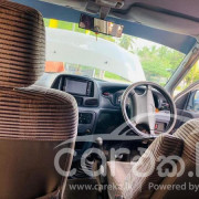 TOYOTA NOAH 2001