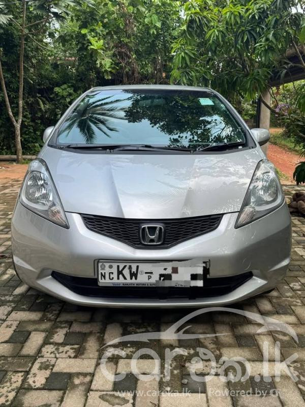 HONDA FIT 2010