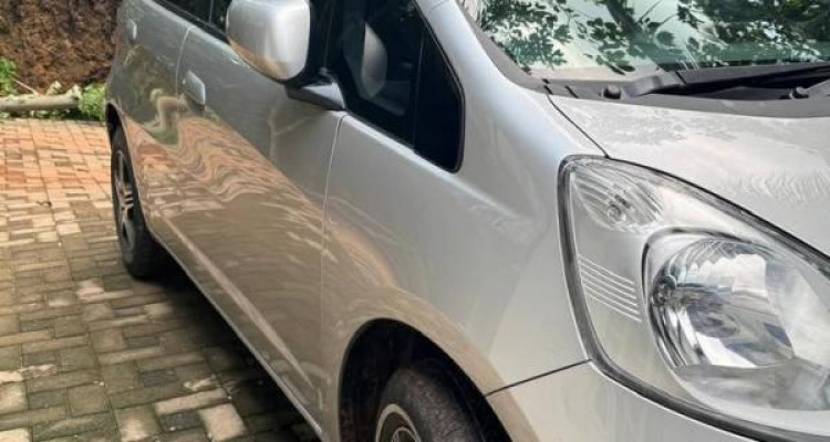 HONDA FIT 2010