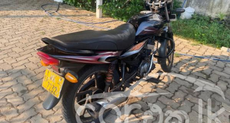 BAJAJ PLATINA 2010