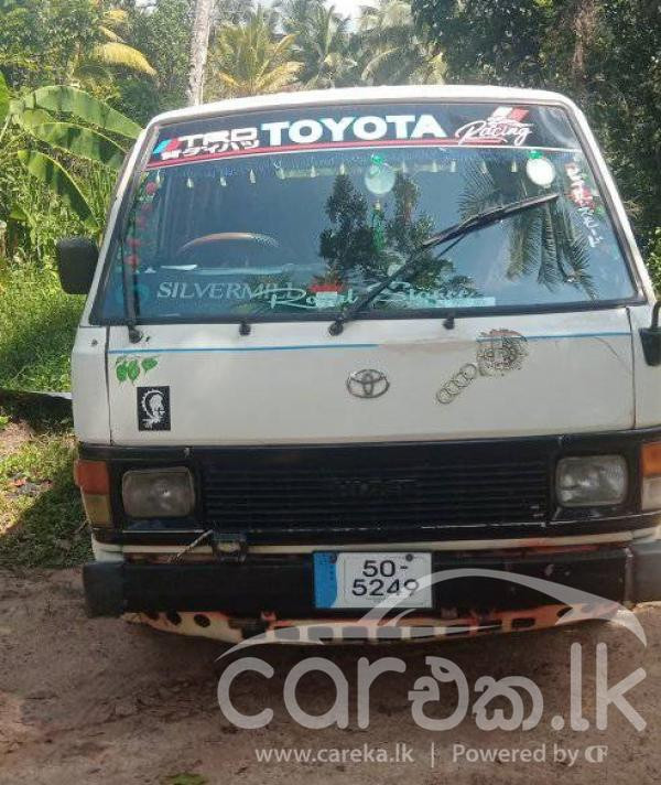 TOYOTA HIACE LH51 1983