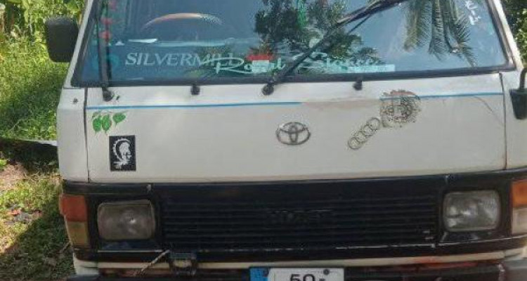 TOYOTA HIACE LH51 1983
