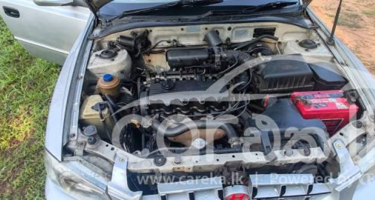HYUNDAI ACCENT 2001