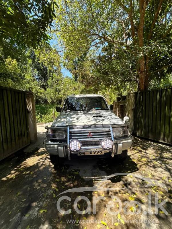 MITSUBISHI PAJERO 1994