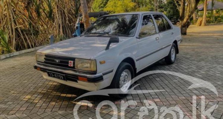 NISSAN SUNNY B11 1982