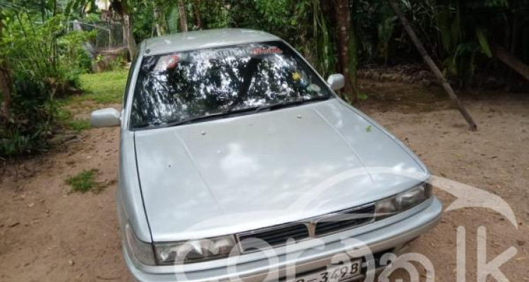 MITSUBISHI LANCER 1990