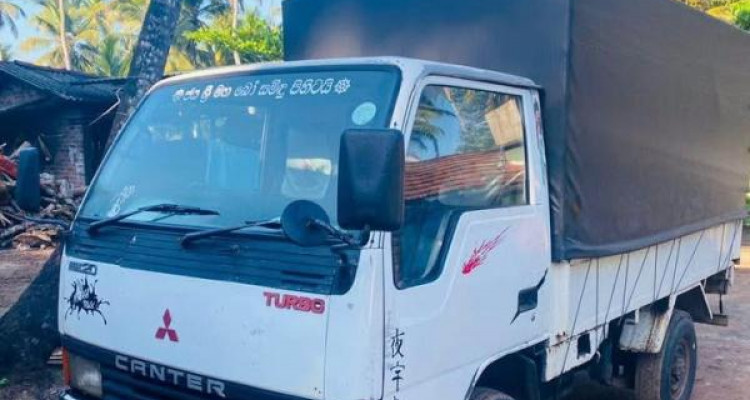 MITSUBISHI CANTER 1988