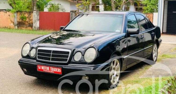 MERCEDES BENZ E200 1997