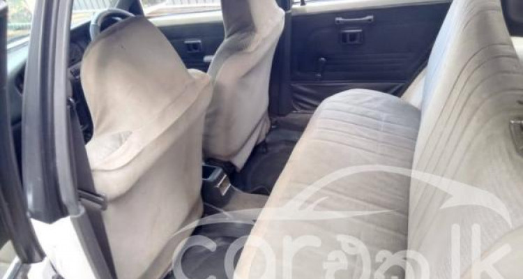 TOYOTA COROLLA 1989