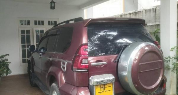 TOYOTA PRADO 2003