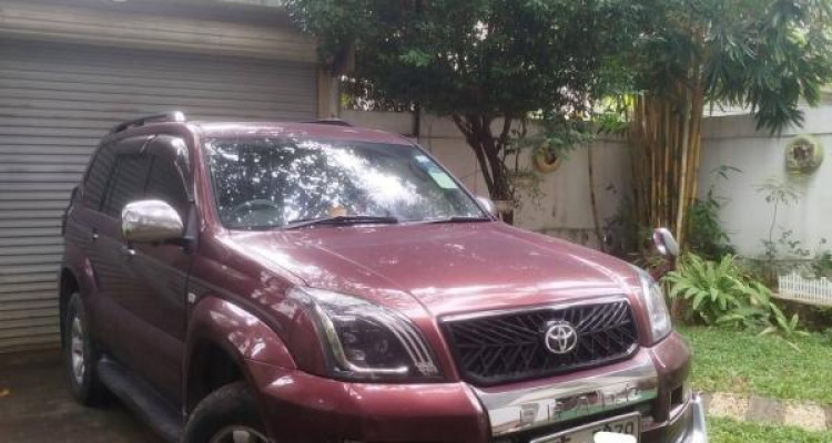 TOYOTA PRADO 2003