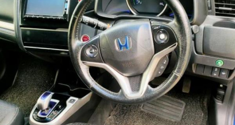 HONDA FIT GP 5 2014