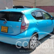 TOYOTA AQUA 2012