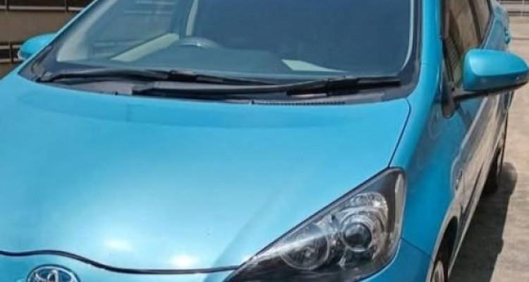 TOYOTA AQUA 2012