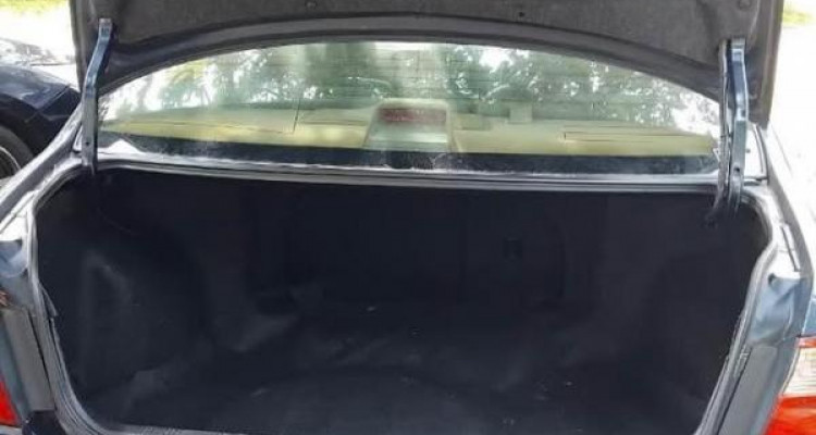 NISSAN CEFIRO 2001