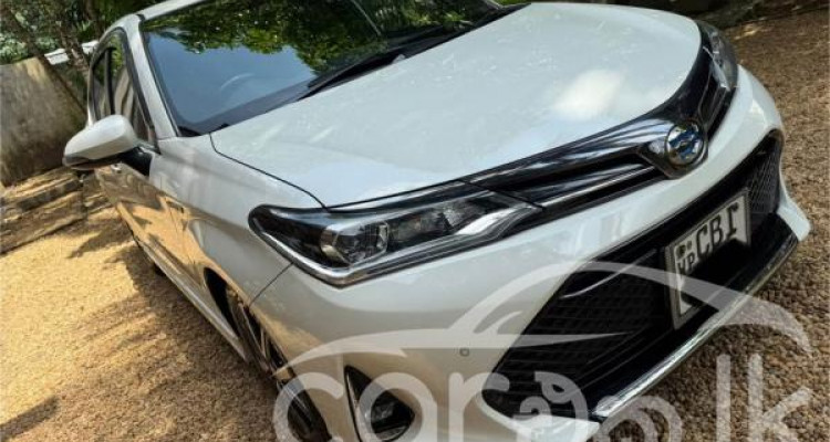 TOYOTA AXIO 2018