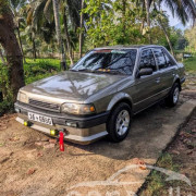 MAZDA FAMILIA 323 1988