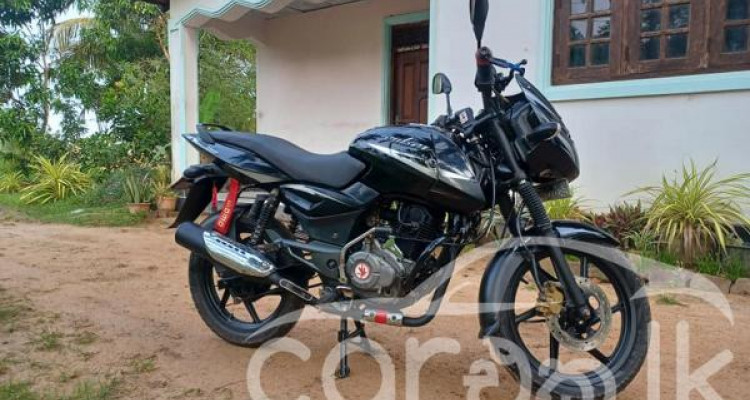 BAJAJ PULSAR 150 2017
