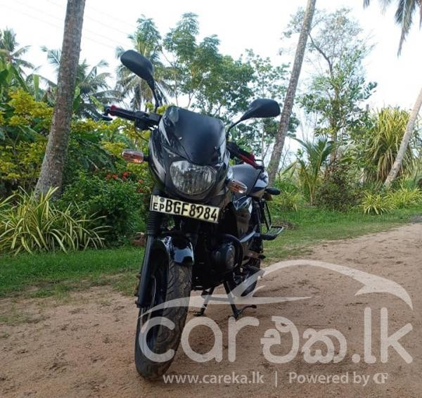 BAJAJ PULSAR 150 2017