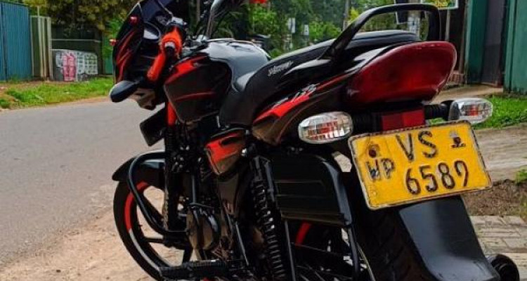 BAJAJ DISCOVER 135 2010