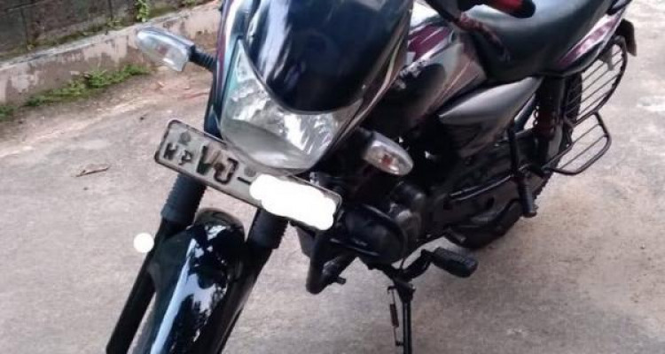 BAJAJ PLATINA 2010