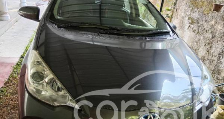 TOYOTA AQUA 2013