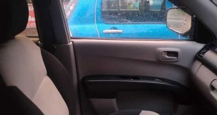 MITSUBISHI L200 2011