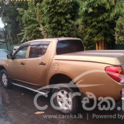 MITSUBISHI L200 2011