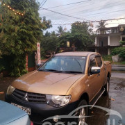 MITSUBISHI L200 2011