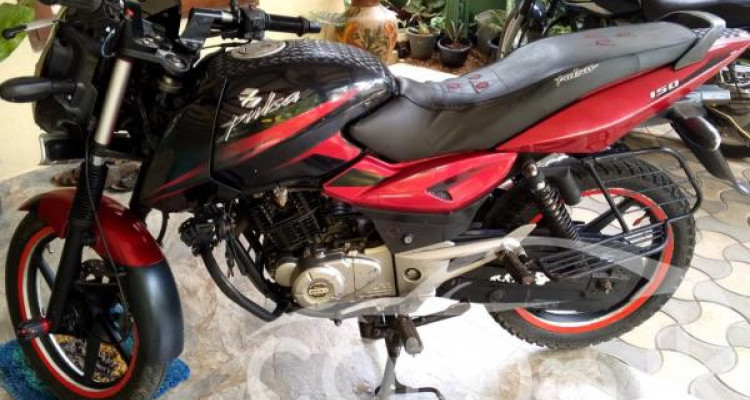 BAJAJ PULSAR 150 2014
