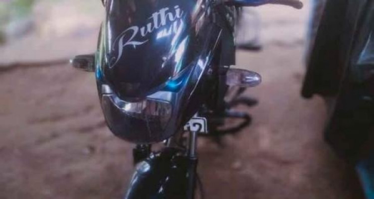 BAJAJ PULSAR 150 2014